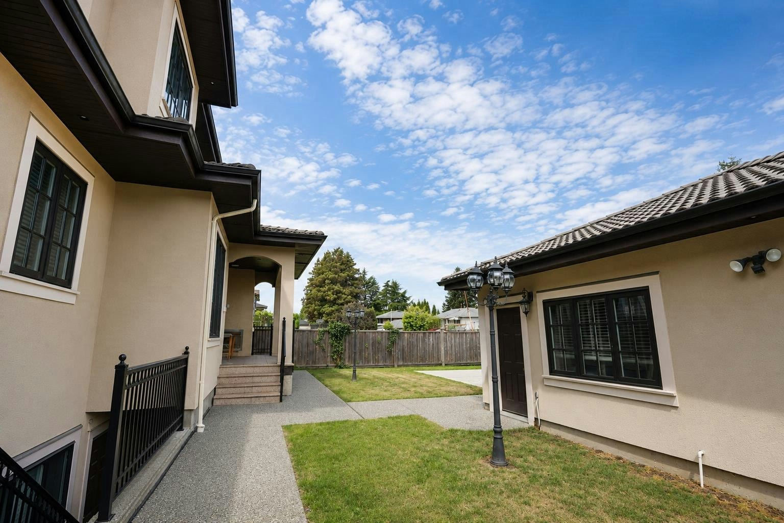 6871 Dunnedin Street, Burnaby, BC, V5B 1Z1 - 31