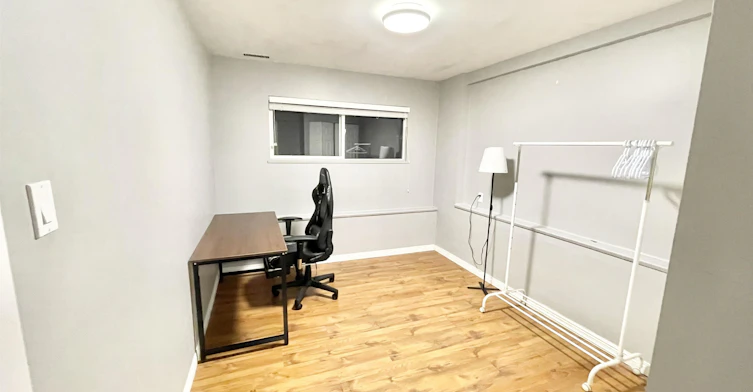 Lower Unit-68XX Stanley Street, Burnaby, BC, V5E 1V3 - 3
