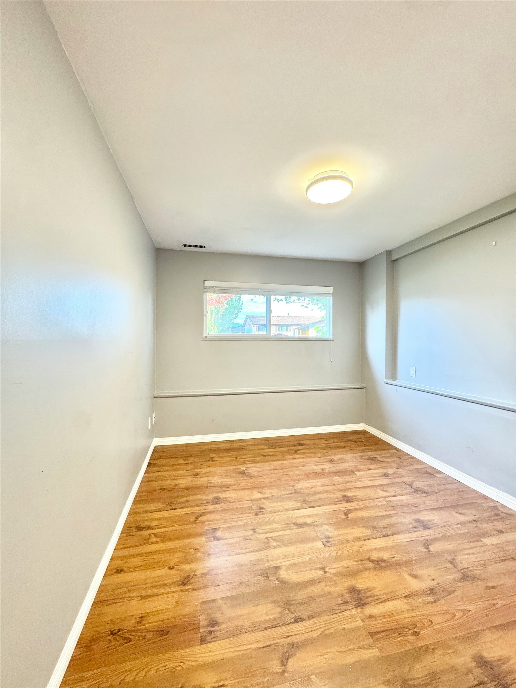 Lower Unit-68XX Stanley Street, Burnaby, BC, V5E 1V3 4