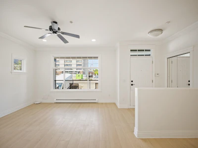 15554 Russell Avenue - 4