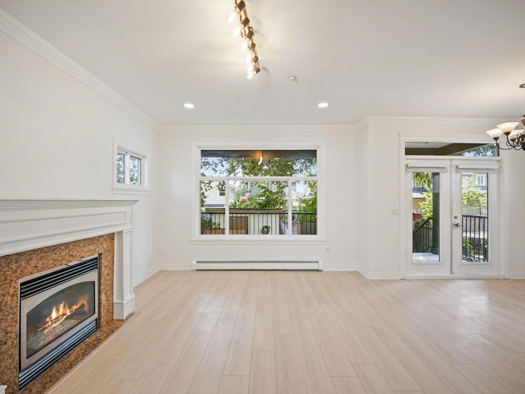 15554 Russell Avenue, Surrey, BC, V4B 2R3 - 12