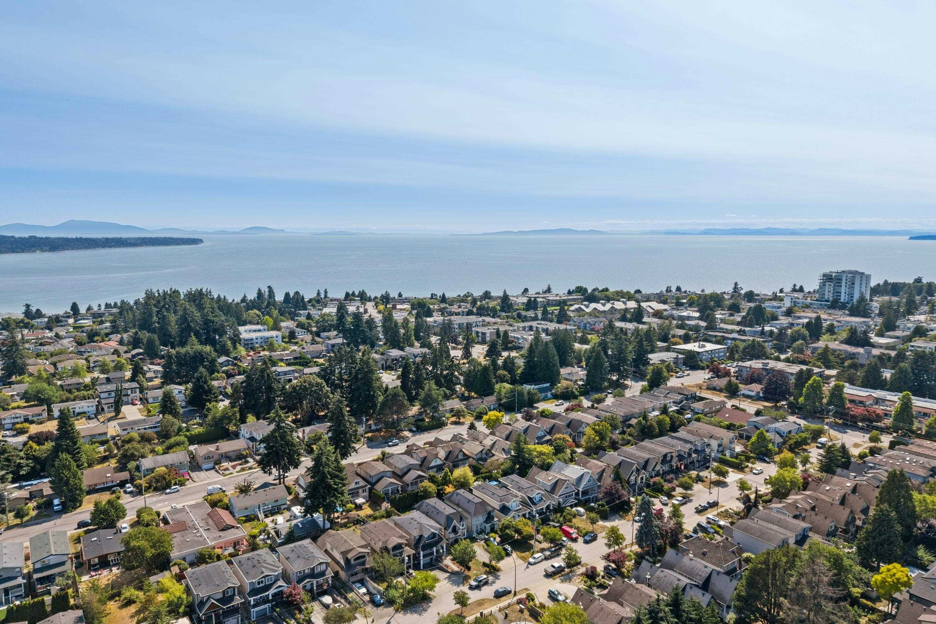 15554 Russell Avenue, Surrey, BC, V4B 2R3 - 34
