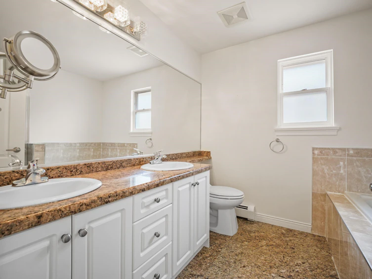 15554 Russell Avenue, Surrey, BC, V4B 2R3 - 20
