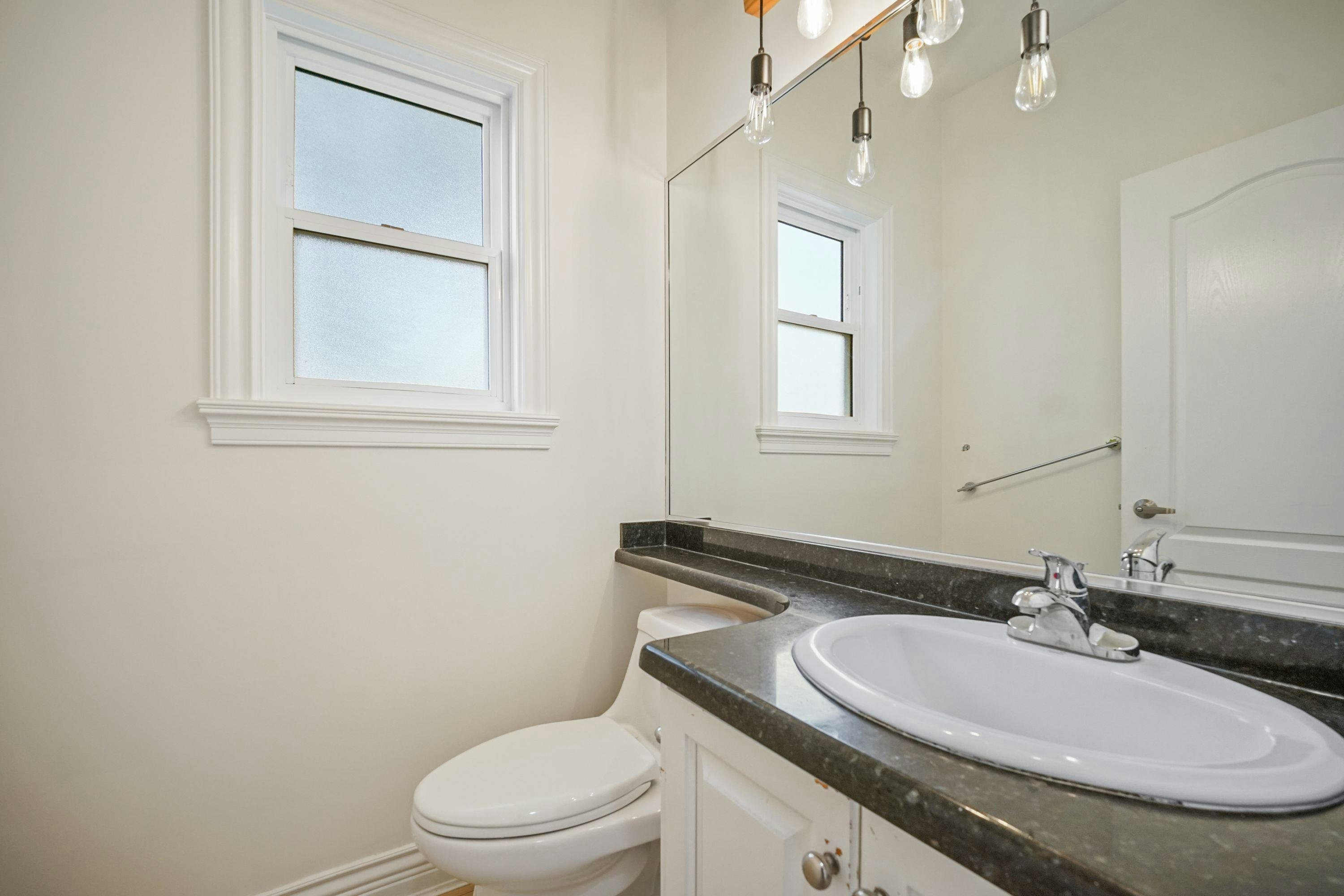 15554 Russell Avenue, Surrey, BC, V4B 2R3 - 7