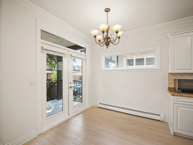 15554 Russell Avenue, Surrey, BC, V4B 2R3 - 14