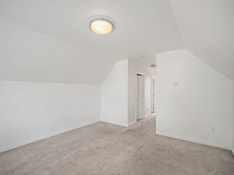 15554 Russell Avenue, Surrey, BC, V4B 2R3 - 19