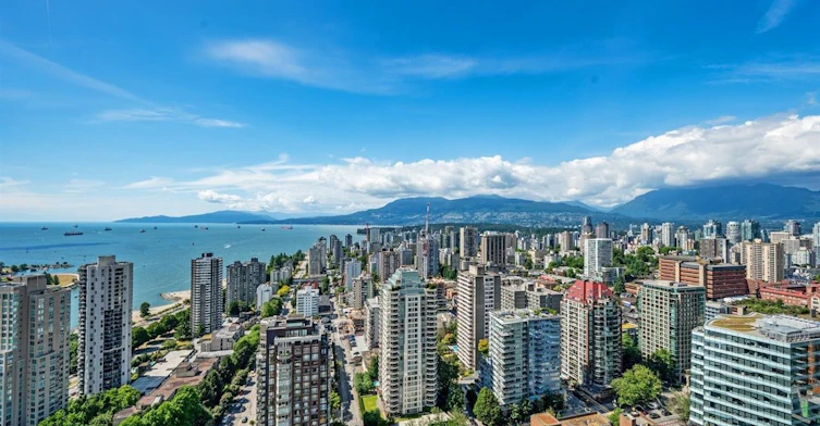 3X03-899 Pacific Street, Vancouver, BC, V6Z 1X3