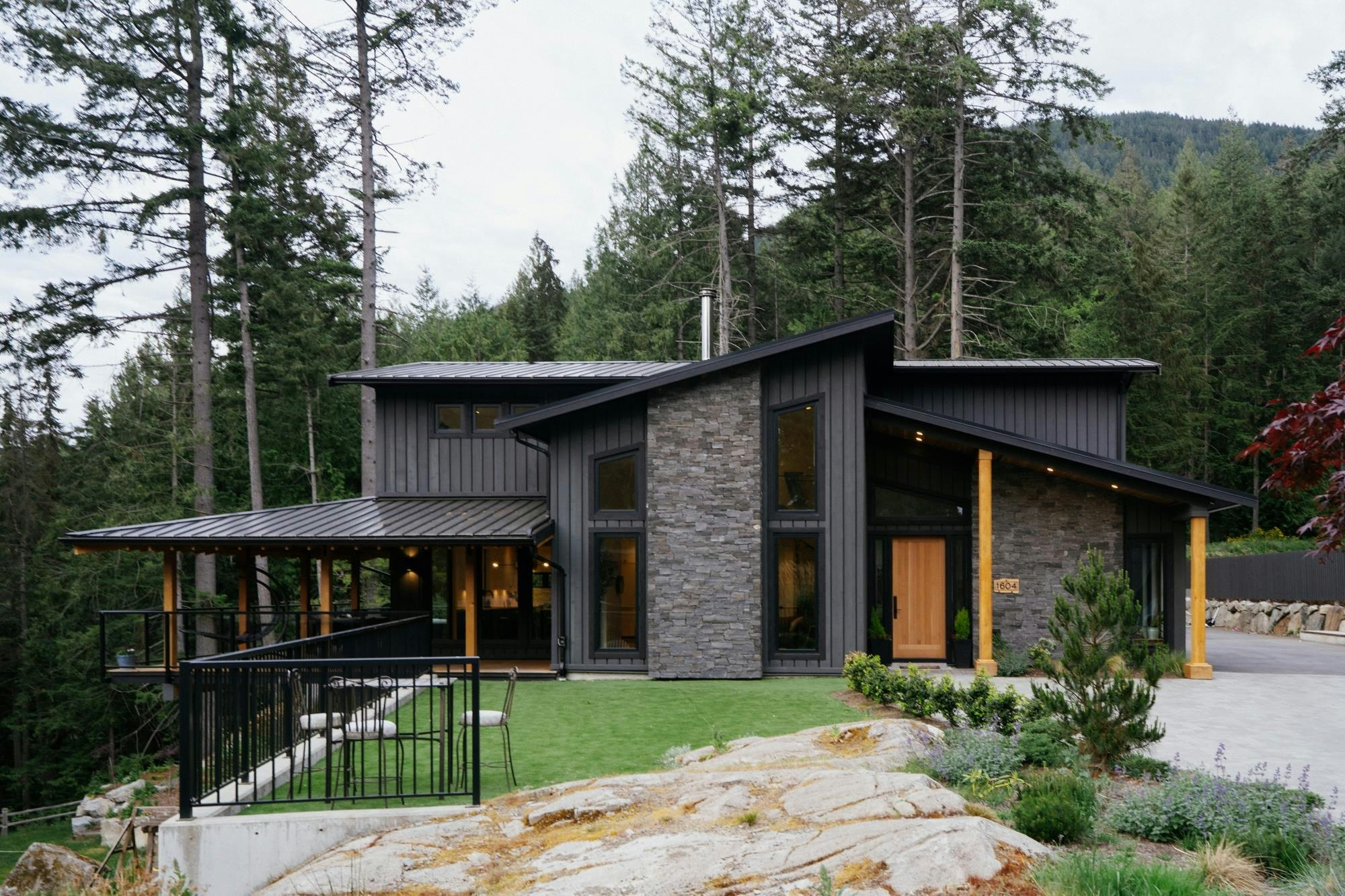 1604 Joan Audrey Lane, Bowen Island, BC, V0N 1G2 - 27
