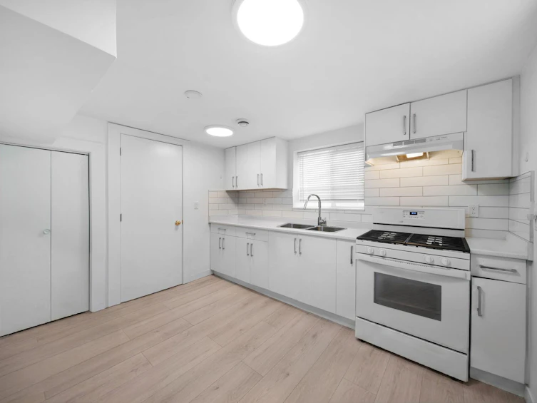 523 Kelly Street, New Westminster, BC, V3L 3V1 - 17