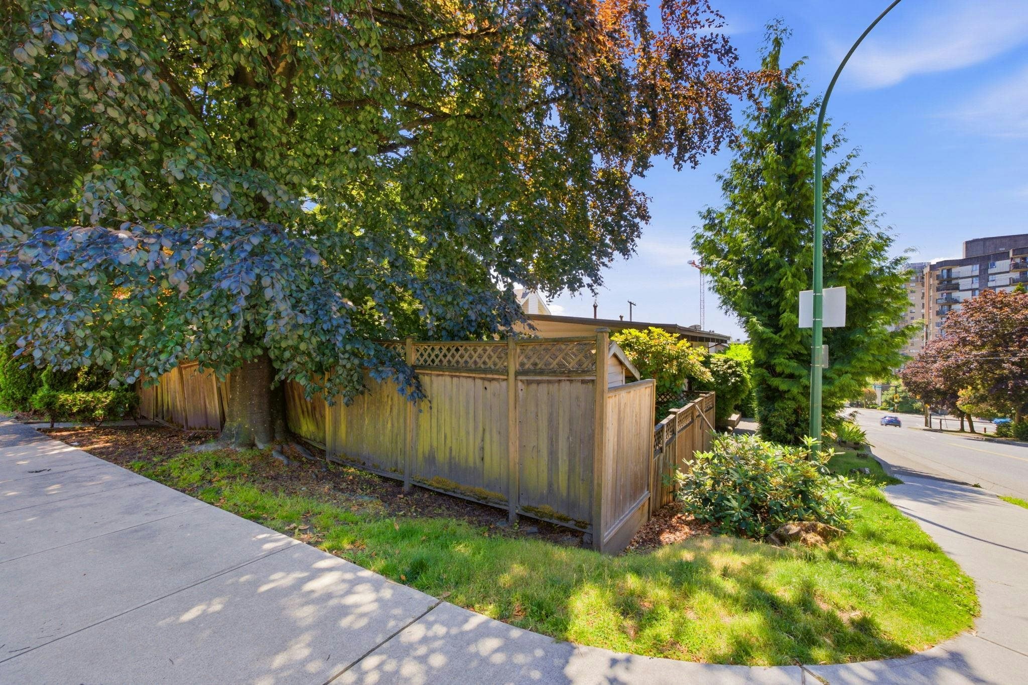 338-342 St. Georges Avenue, North Vancouver, BC, V7L 3G9 - 11