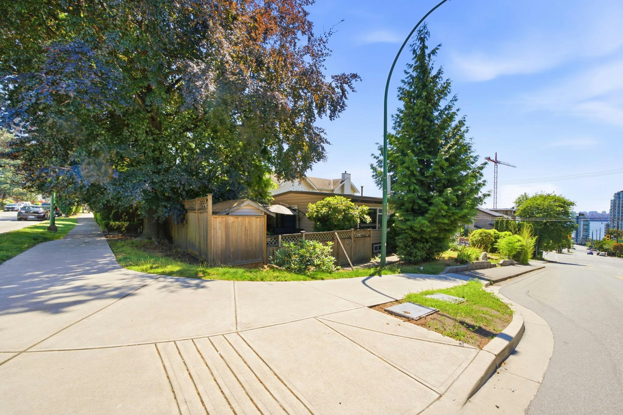 338-342 St. Georges Avenue, North Vancouver, BC, V7L 3G9 - 10