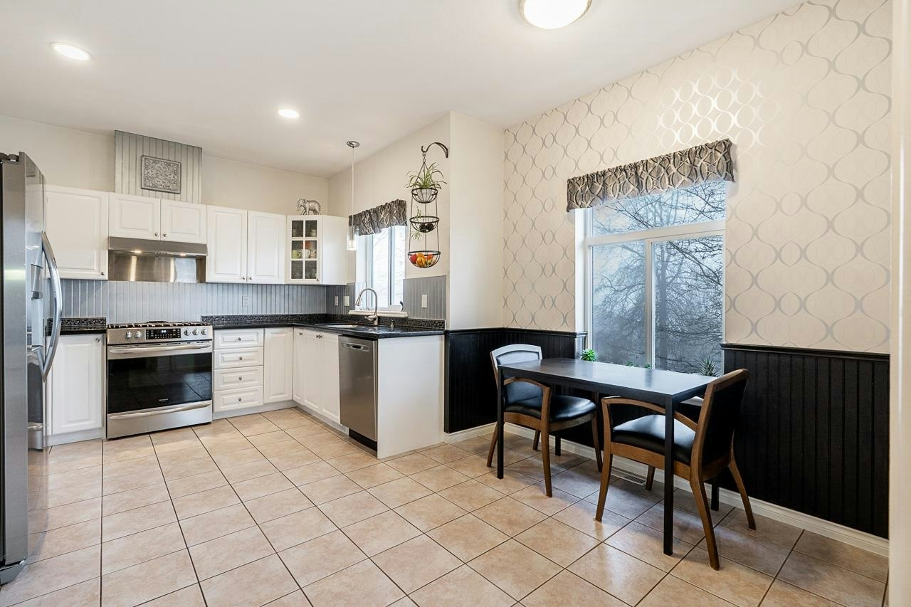 2-915 Fort Fraser Rise, Port Coquitlam, BC, V3C 6K3 - 9