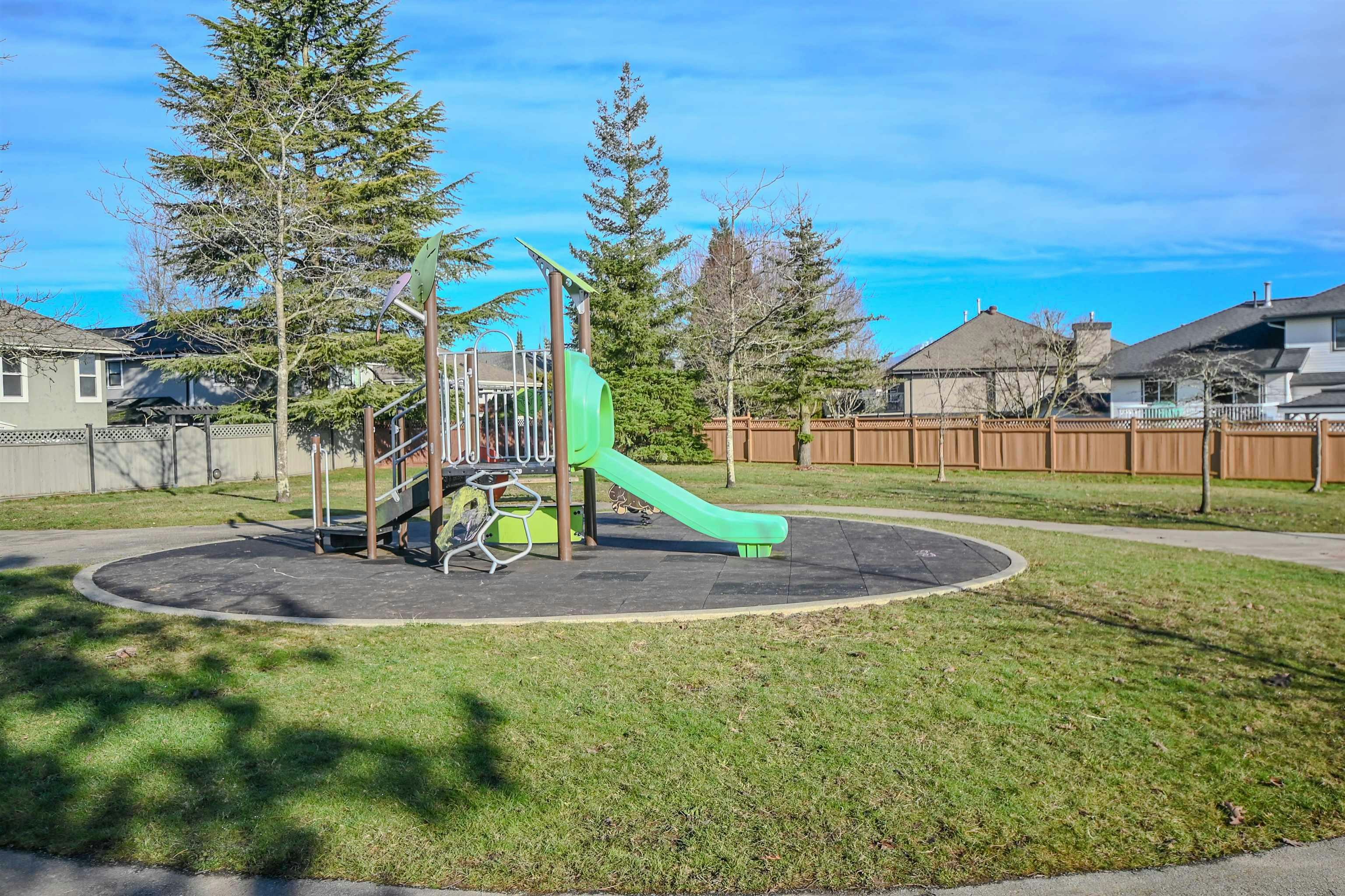 2-915 Fort Fraser Rise, Port Coquitlam, BC, V3C 6K3 - 38