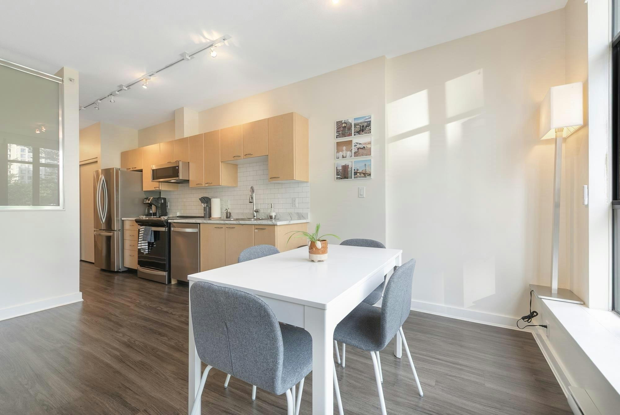 307-1249 Granville Street, Vancouver, BC, V6Z 1M5 - 11