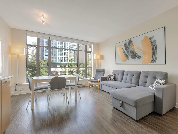 307-1249 Granville Street, Vancouver, BC, V6Z 1M5