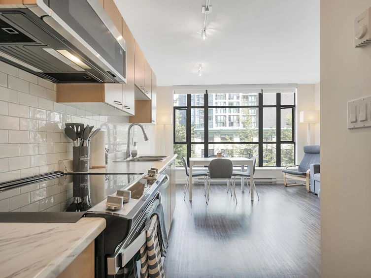 307-1249 Granville Street, Vancouver, BC, V6Z 1M5 - 16