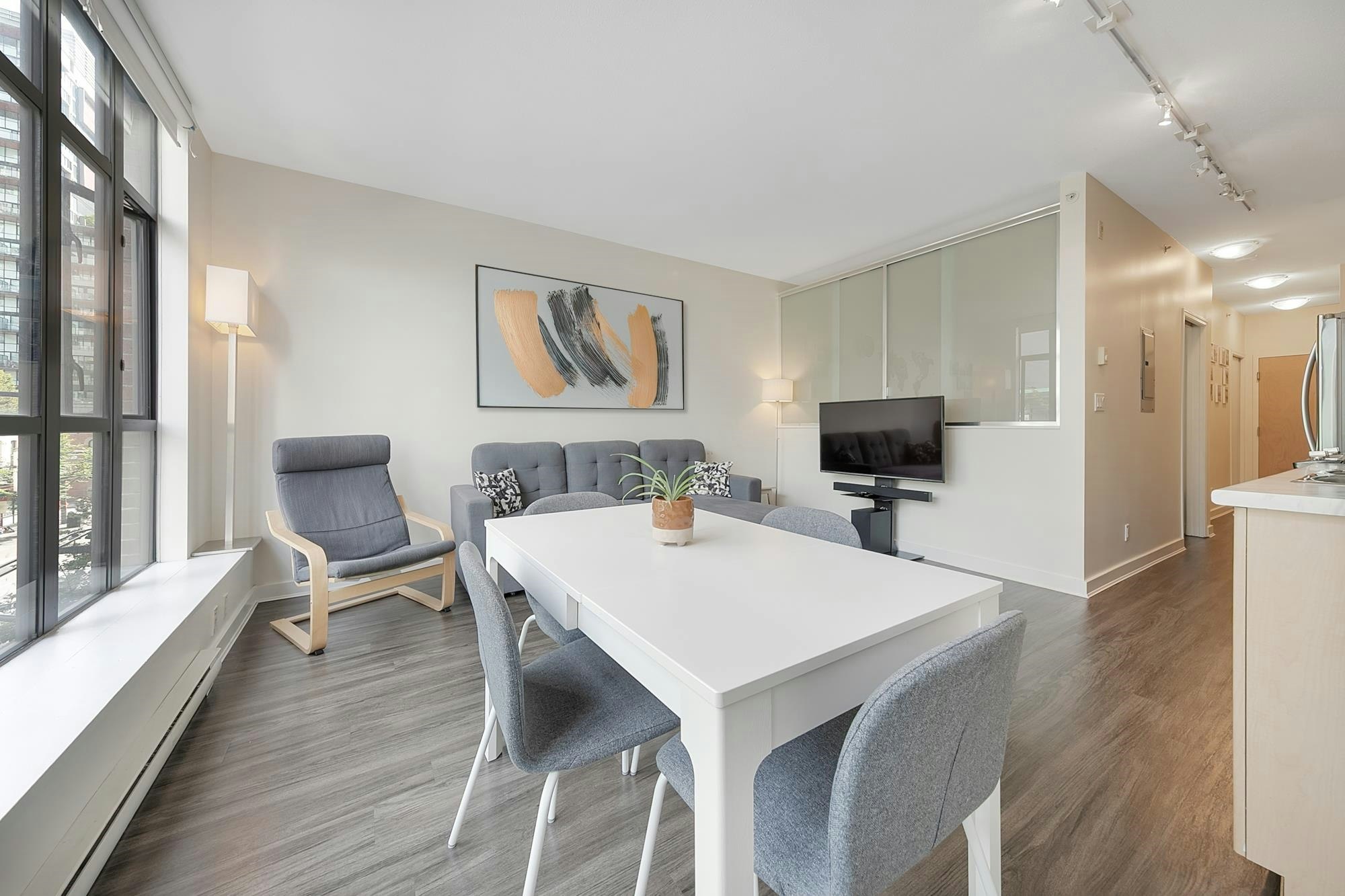 307-1249 Granville Street, Vancouver, BC, V6Z 1M5 - 10