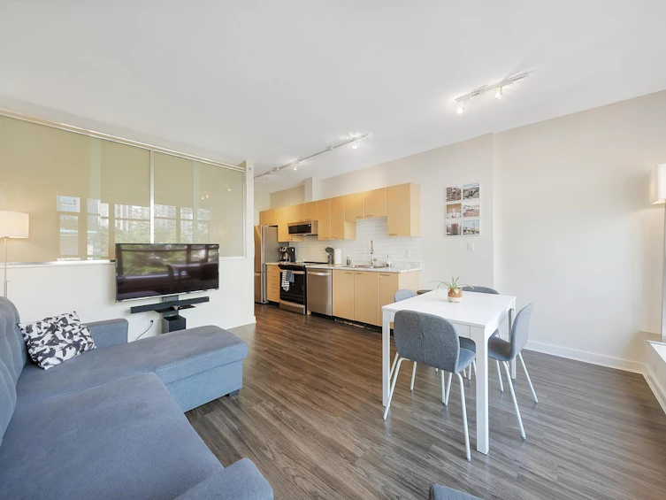 307-1249 Granville Street, Vancouver, BC, V6Z 1M5 - 8