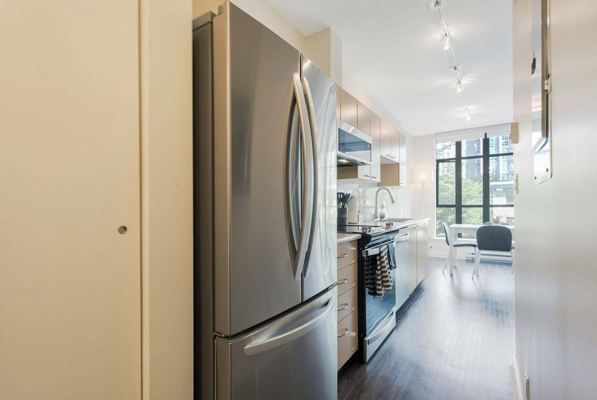 307-1249 Granville Street, Vancouver, BC, V6Z 1M5 - 15