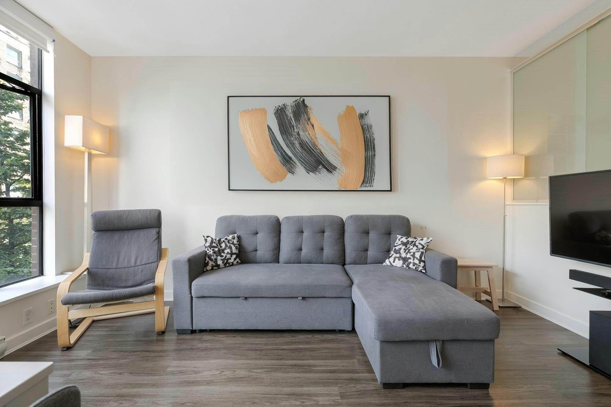 307-1249 Granville Street, Vancouver, BC, V6Z 1M5 - 7