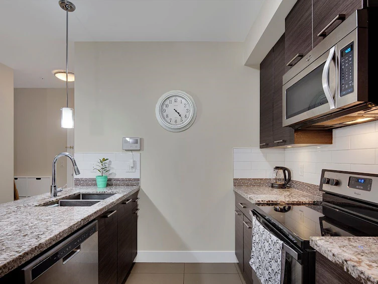 106-7377 14th Avenue, Burnaby, BC, V3N 1Z7 - 13