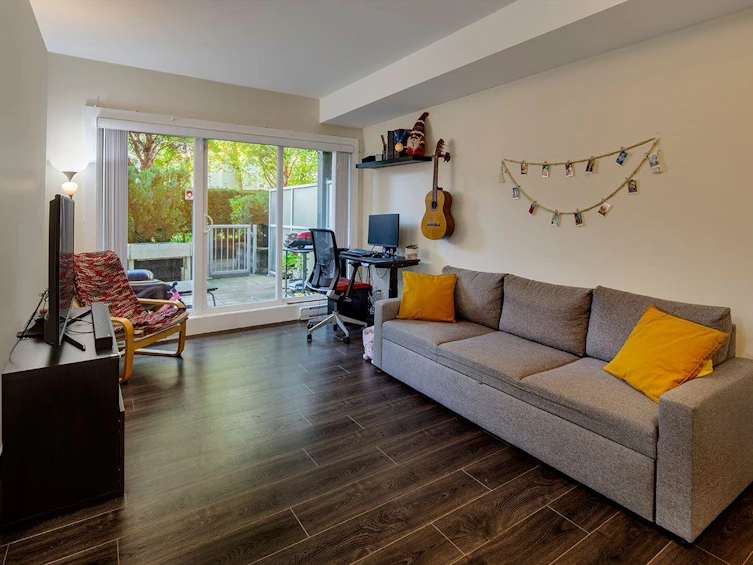 106-7377 14th Avenue, Burnaby, BC, V3N 1Z7 - 3