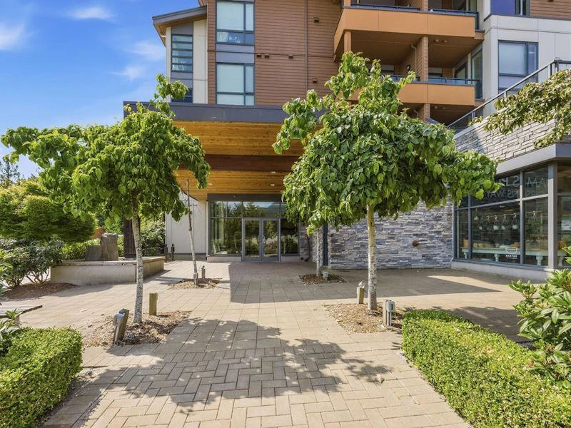 306 - 875 Gibsons Way, Gibsons BC