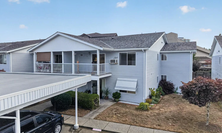 256-32691 Garibaldi Drive