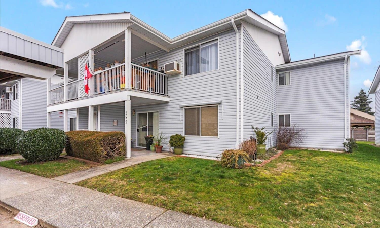 256-32691 Garibaldi Drive