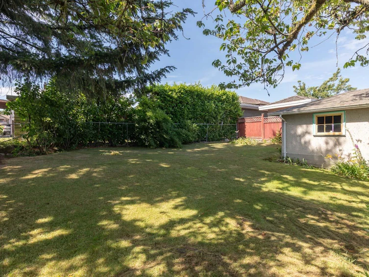 7759 14th Avenue, Burnaby, BC, V3N 2A8 - 12