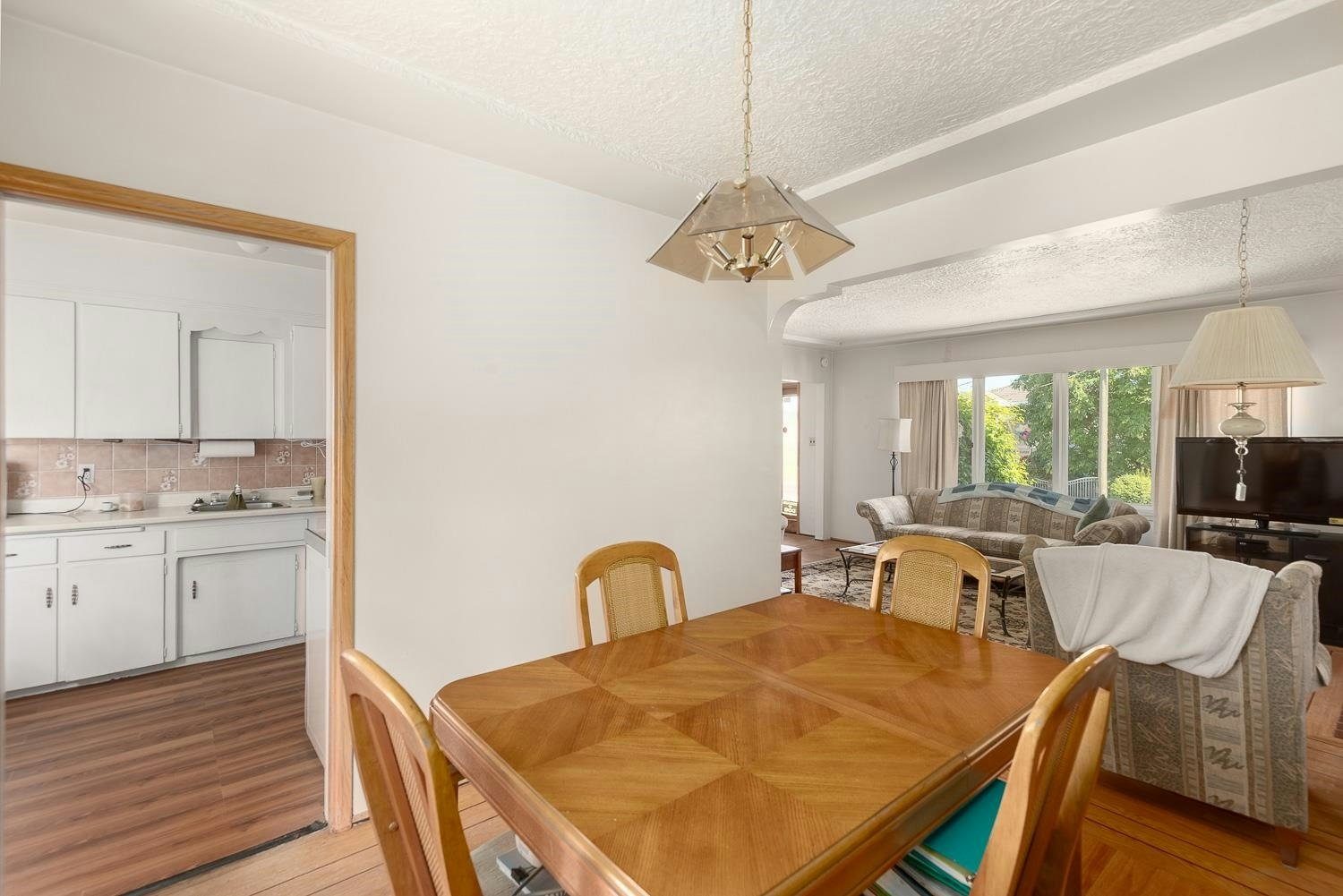 7759 14th Avenue, Burnaby, BC, V3N 2A8 - 7