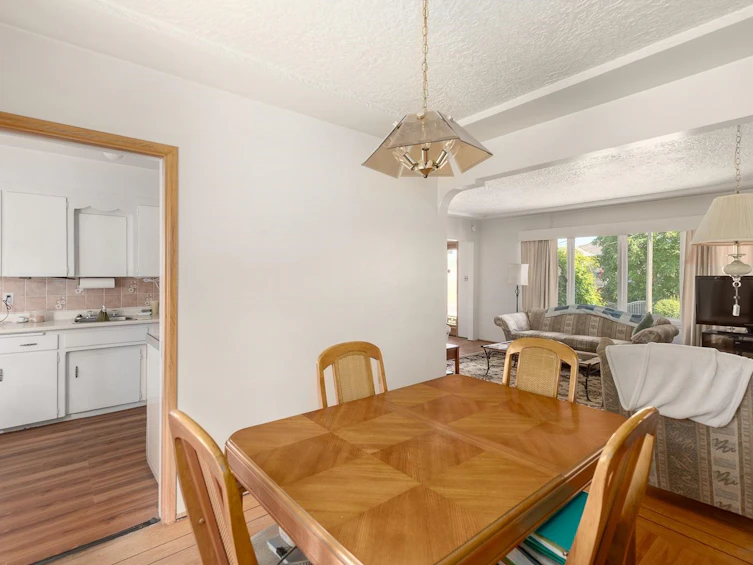 7759 14th Avenue, Burnaby, BC, V3N 2A8 - 7