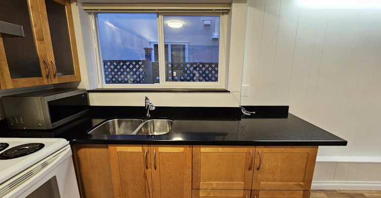 2bed suite-3XXX Parker Street, Vancouver, BC, V5K 2V7 - 5