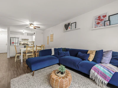 208-2551 Parkview Lane - 4