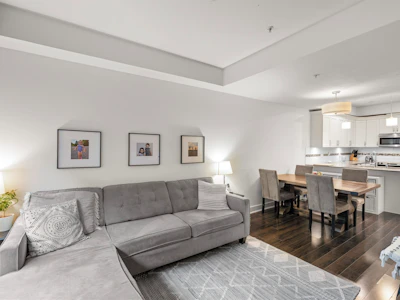 115-828 Royal Avenue - 5