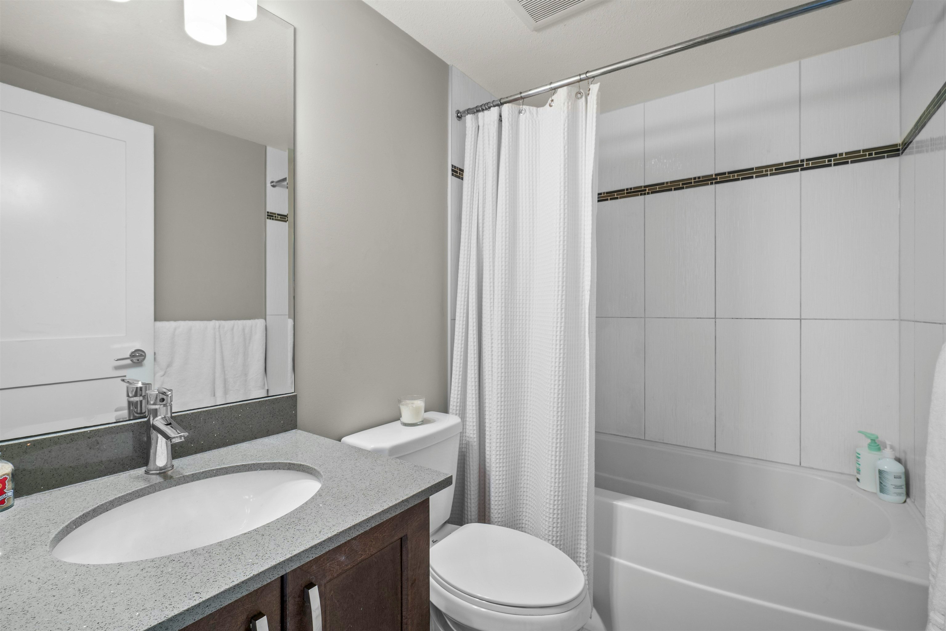 115-828 Royal Avenue, New Westminster, BC, V3M 1J9 - 26