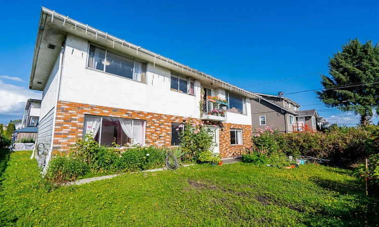 343 Pembina Street