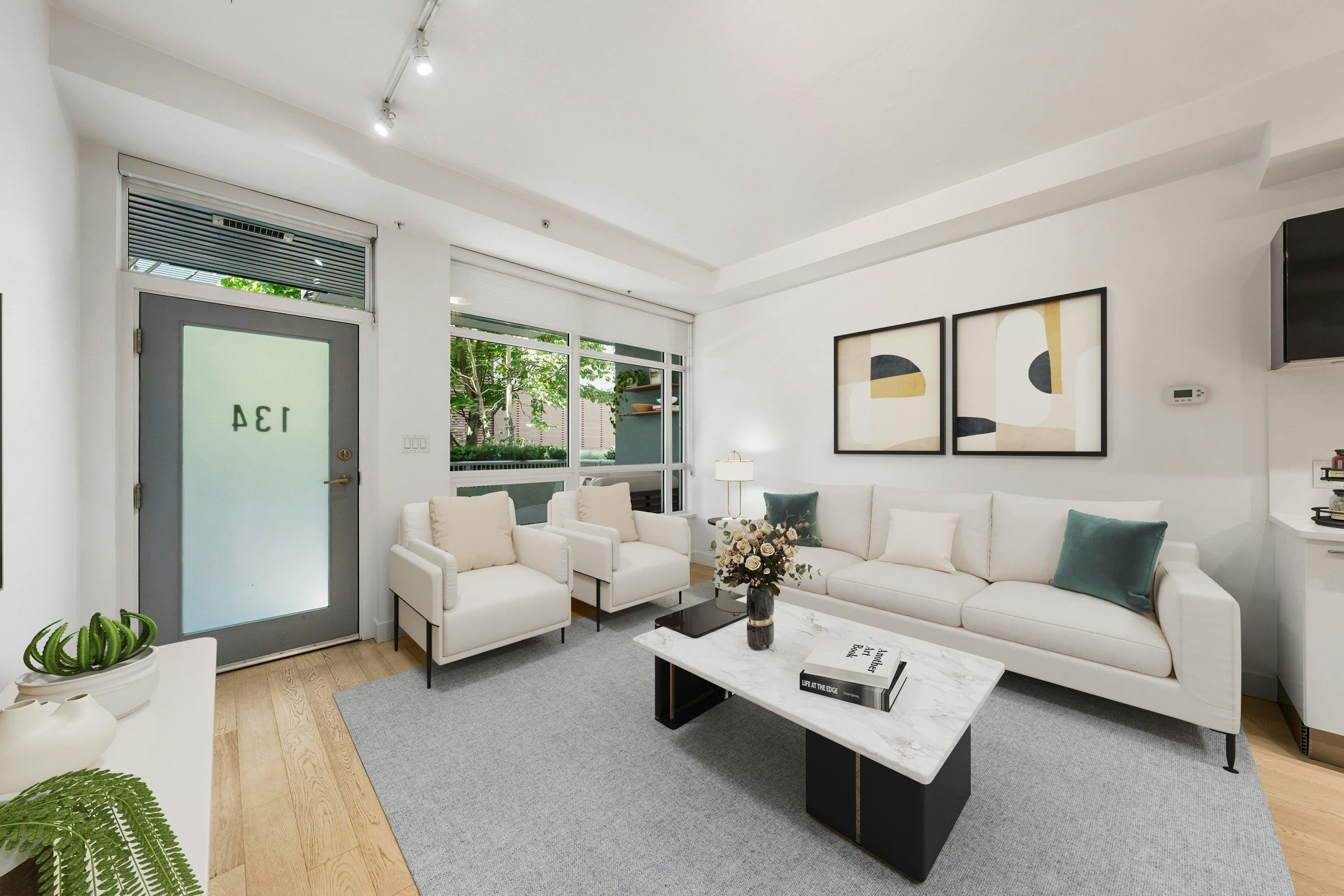 134 E 1st Avenue, Vancouver, BC, V5T 1A4