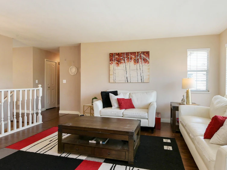 6084 185 Street, Surrey, BC, V3S 7P7 - 4