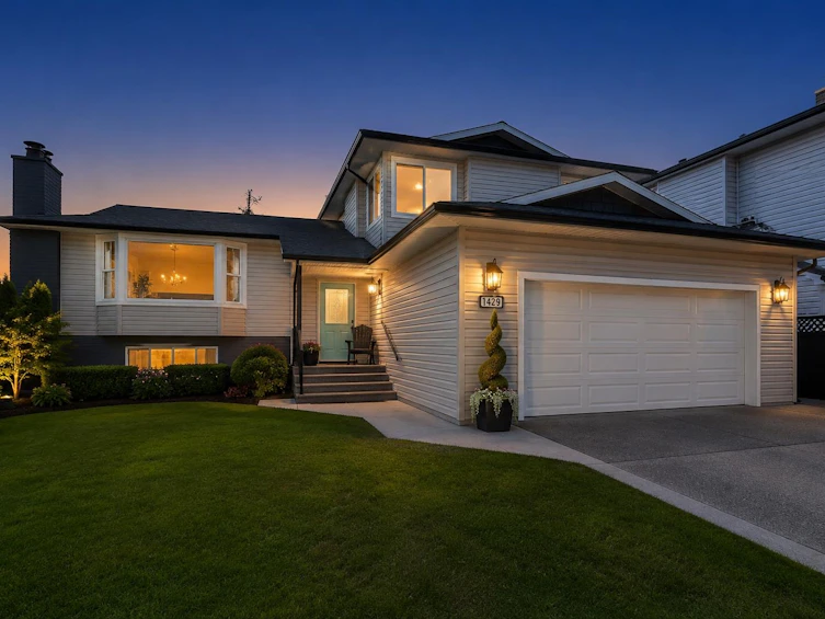 1429 133a Street, Surrey, BC, V4A 6A2