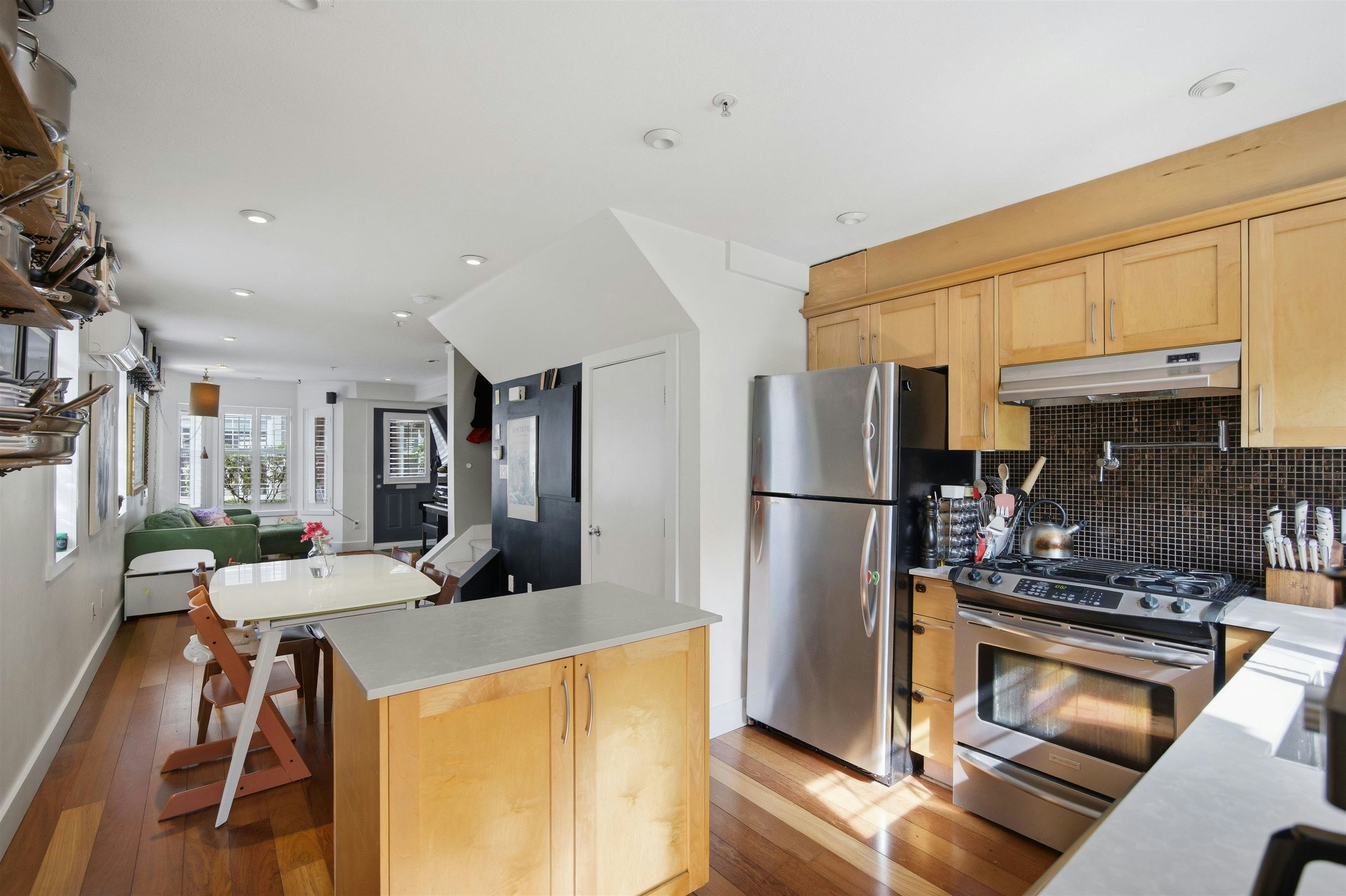 6-1642 E Georgia Street, Vancouver, BC, V5L 2B2