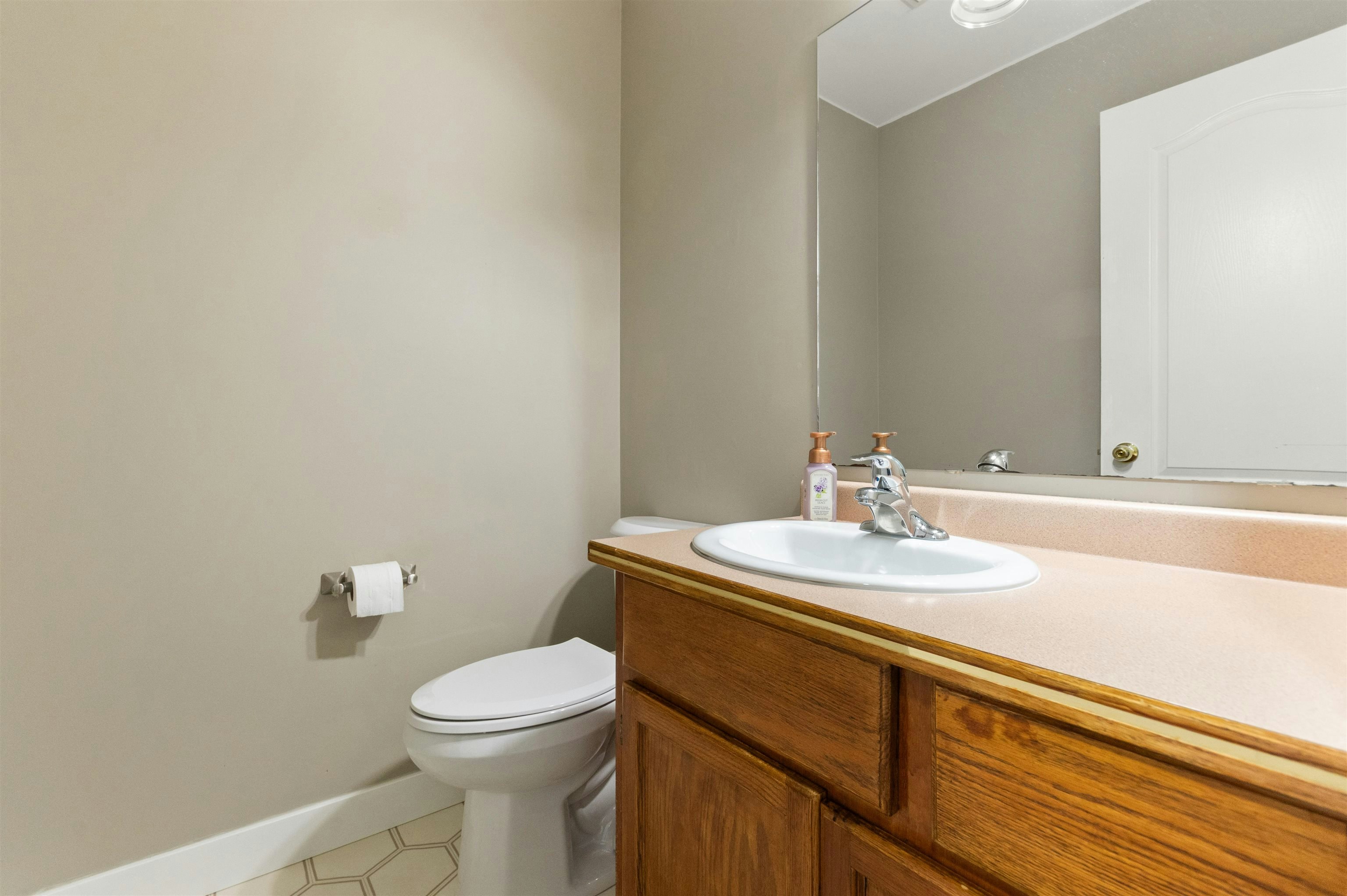 7019 Wiltshire Street, Chilliwack, BC, V2R 2S9 - 7