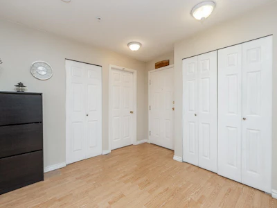 114-1519 Grant Avenue - 5