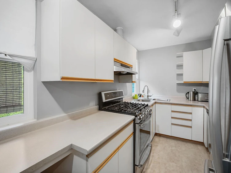 129 Roe Drive, Port Moody, BC, V3H 3M9 - 9
