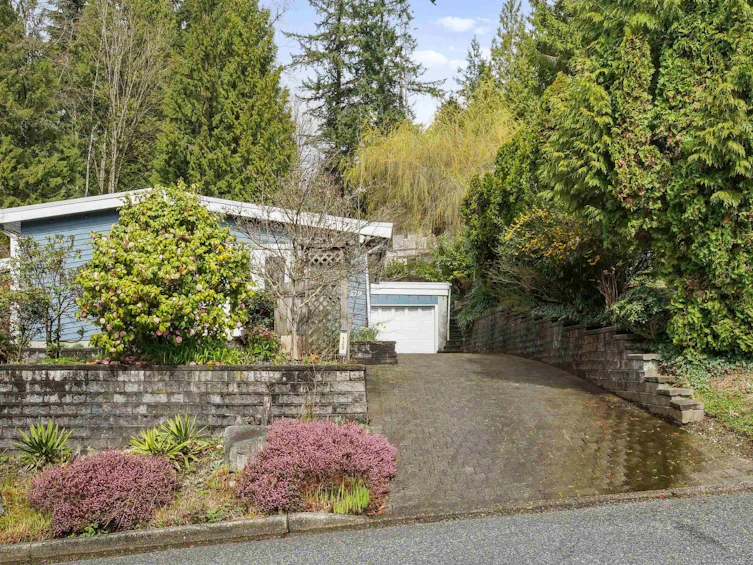 129 Roe Drive, Port Moody, BC, V3H 3M9