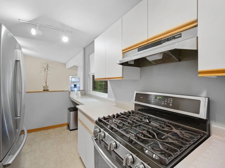 129 Roe Drive, Port Moody, BC, V3H 3M9 - 10
