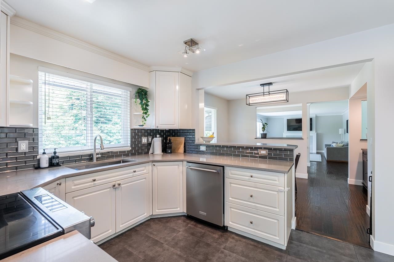 1566 Shaughnessy Street, Port Coquitlam, BC, V3C 6M4 - 8