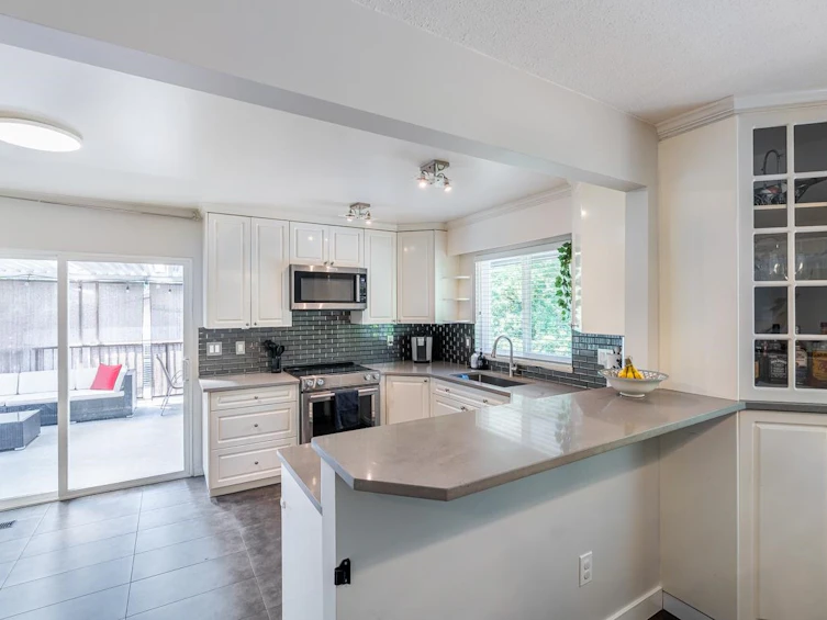 1566 Shaughnessy Street, Port Coquitlam, BC, V3C 6M4 - 6