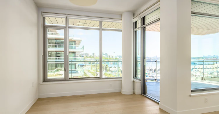4**-785 Harbour Way, North Vancouver, BC, V7P 0G3 - 5