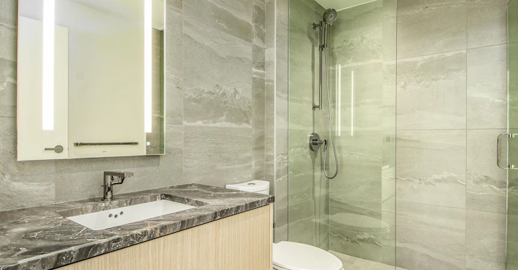 4**-785 Harbour Way, North Vancouver, BC, V7P 0G3 - 7